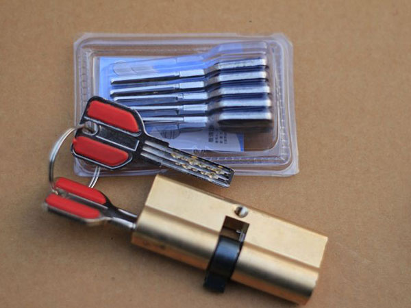 东明24小时上门开锁公司